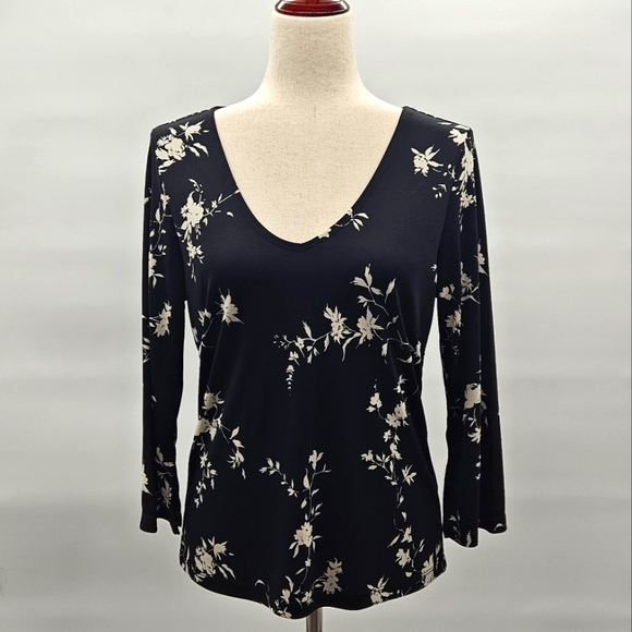 The LIMITED‎ Floral Vneck Black and Cream Top Size Large - Picture 1 of 11